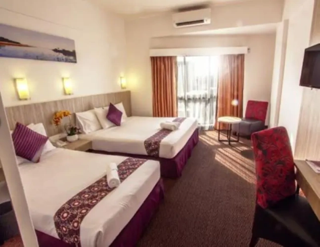 Standard Twin room with city view
