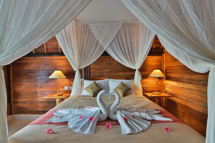 Mamaras Guest House