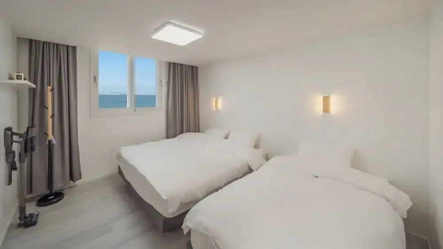Pohang Luna Ocean View Pool Villa