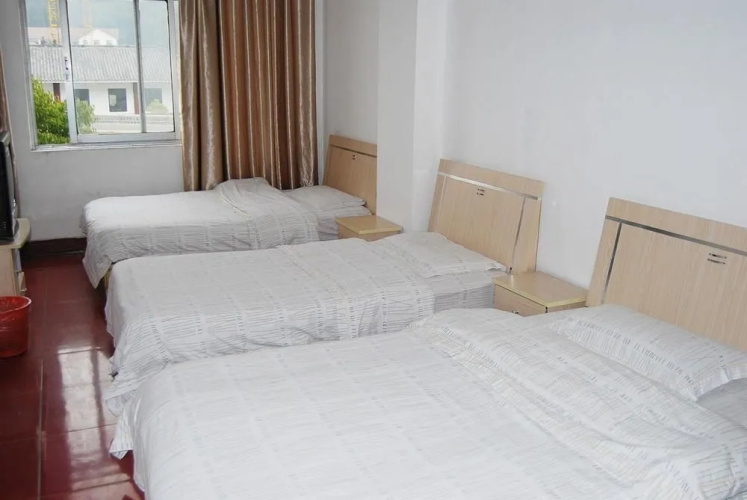 Wuhan Ronghua Business Hotel