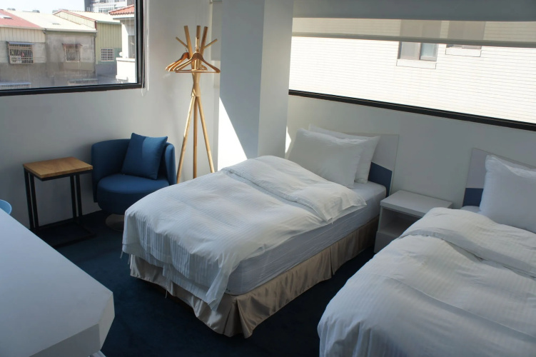Time Flyer Hotel