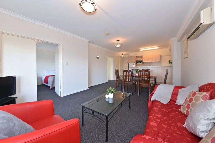 East Perth 2 x 1 Trendy Apartment