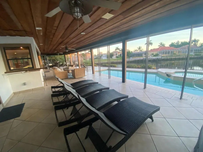 786 Orchid Ct