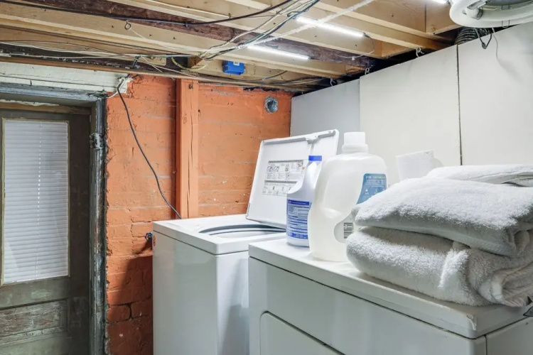 DC Apartment: 2 Mi to National Mall!