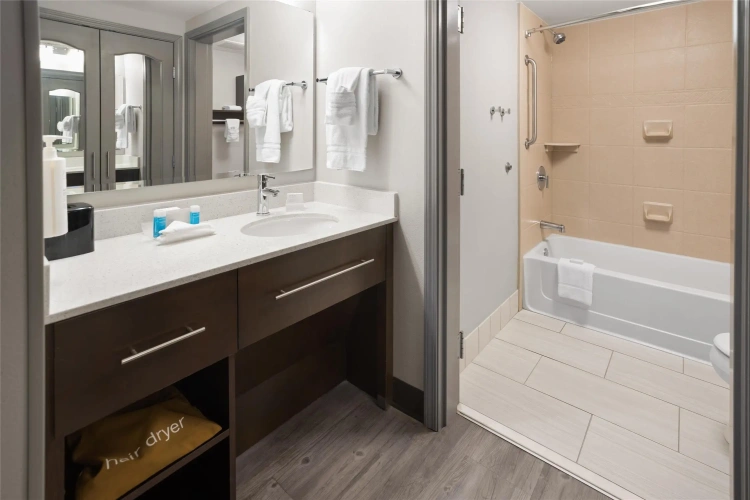 1 Bedroom Double Suite