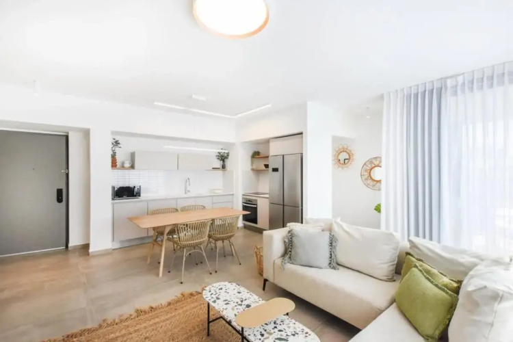 Incredible 2BR in Geula by HolyGuest