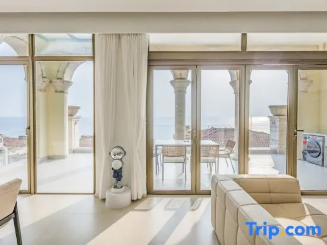 Shenzhen First Look Sea View Villa