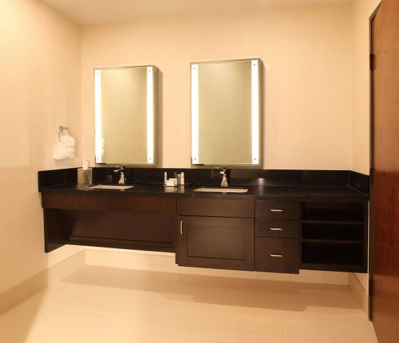DoubleTree by Hilton Claremont photo 6