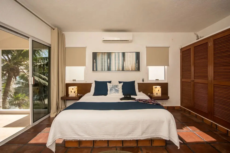 Beachfront W Private Staff in Gated Community