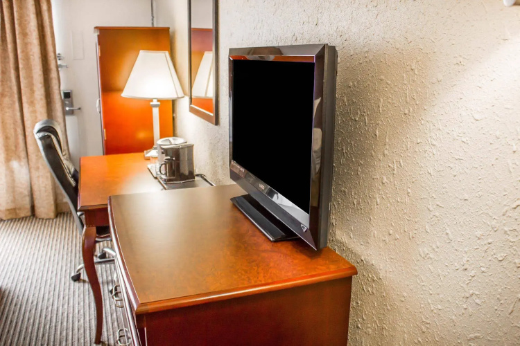Clarion Hotel