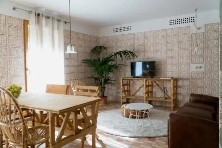 Moll Petit Apartments