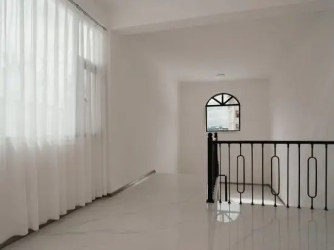 Dali Yixinyuan Hot Spring Homestay (Xiashankou Branch)