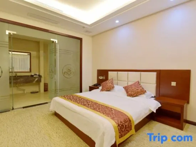 Deluxe Double Suite