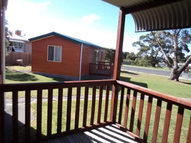 2 Bedrooms Cottage