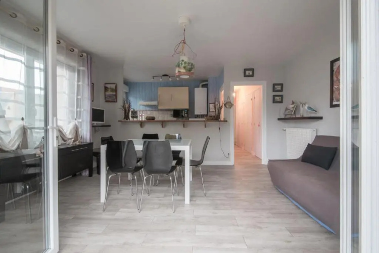 Appartement avec terrasse à 1min de la plage