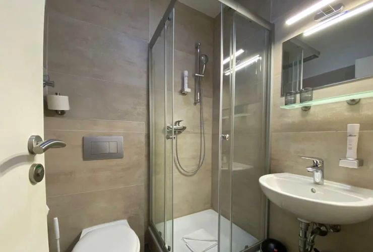 Standard Double room with city view