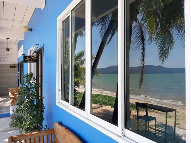 Standard room with balcony and with sea view