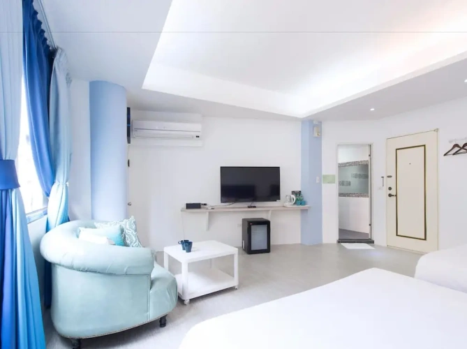 1 Bedroom Classic Quadruple room with city view