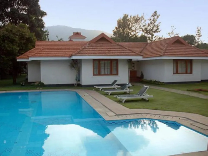 Hotel Silver Crest