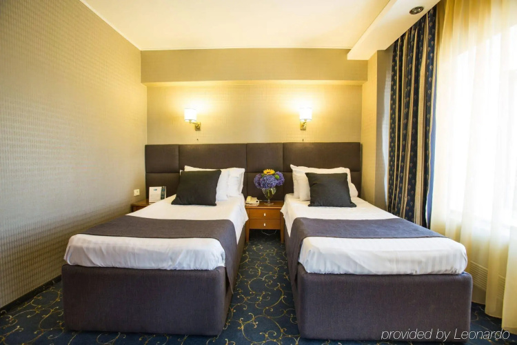 Crystal Palace Hotel