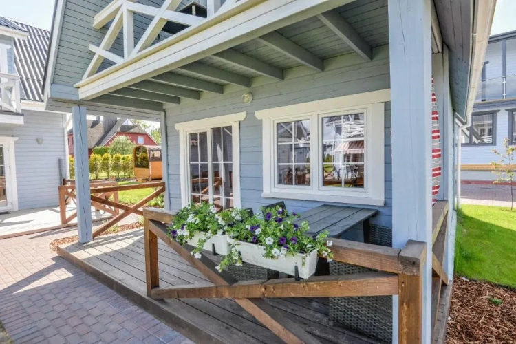 Cottage with balcony