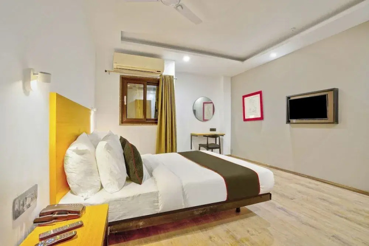 OYO Townhouse 171 Sector 104