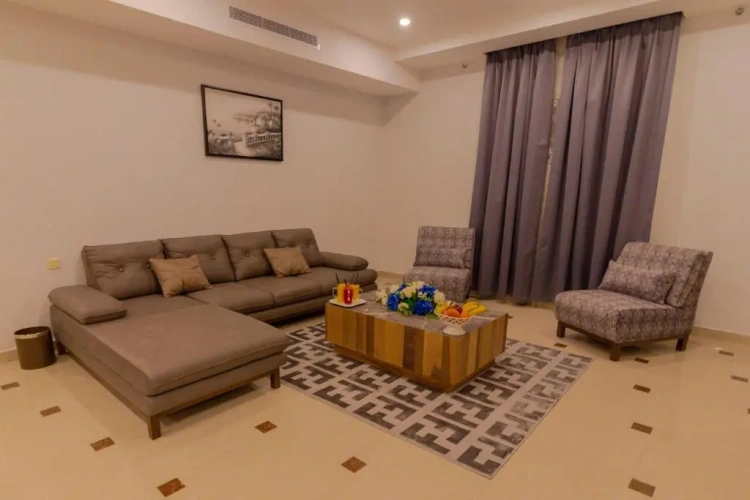 2 Bedrooms Apartment