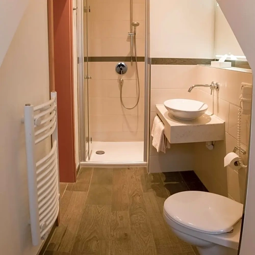 Comfort room