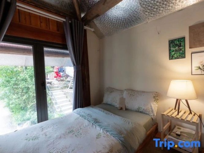 Standard Double Basement room with garden view