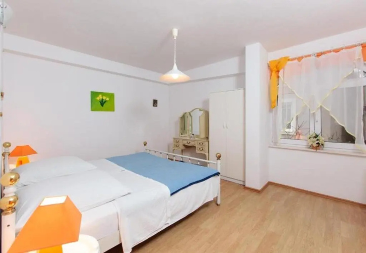 Apartments Knez - 100m from beach