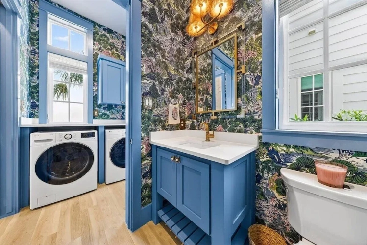 4 Bedrooms Cottage