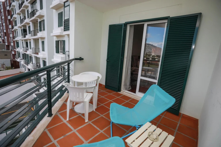Forum Apartment