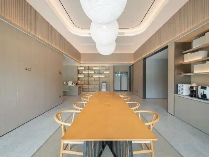 JI Hotel