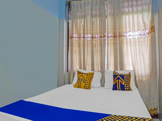 Economy Triple room