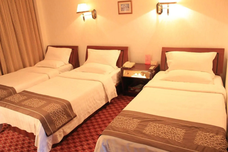 Qianshao Hotel Qingdao