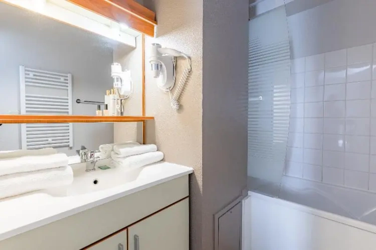 2 Bedrooms Apartment with balcony