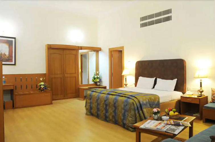 Hotel Baseraa