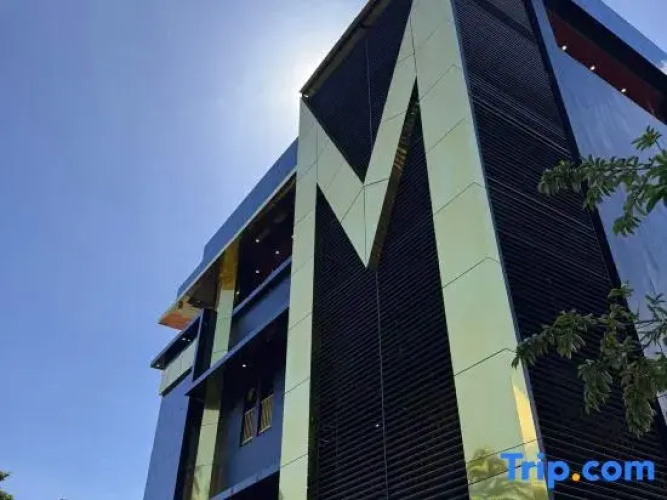 M'M Hotel