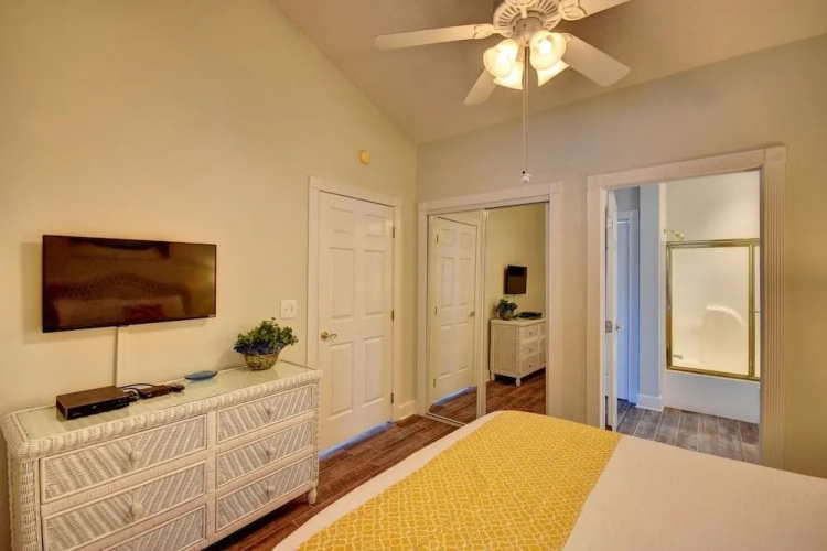 4846 Carnation Cir. Magnolia North 301 by RedAwning