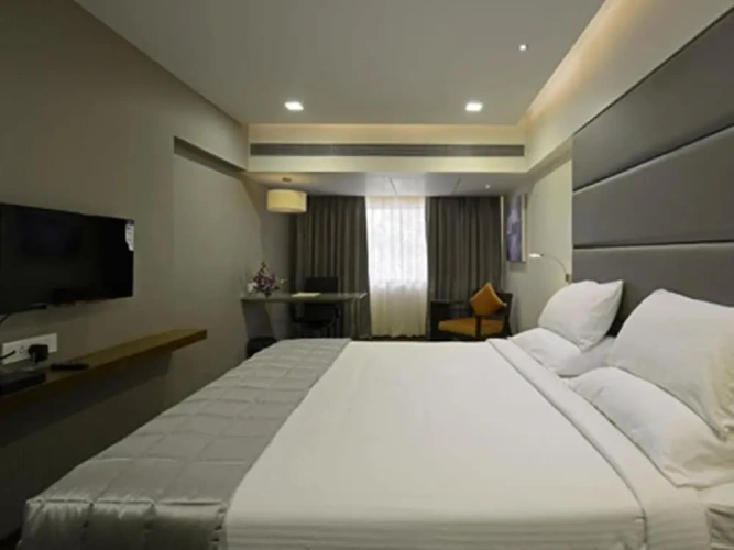 Deluxe Suite