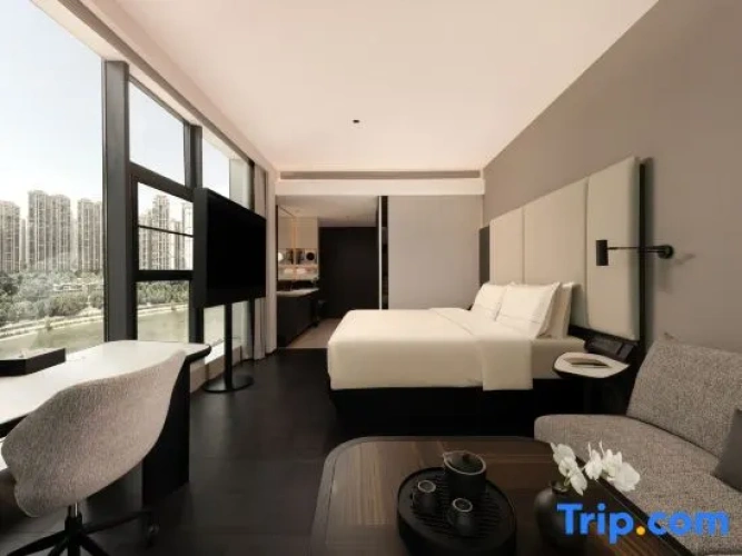 Standard Double room with river view