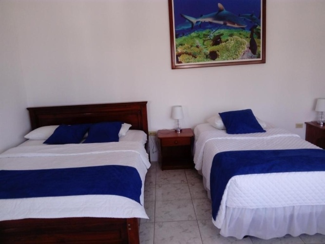 Standard Triple room