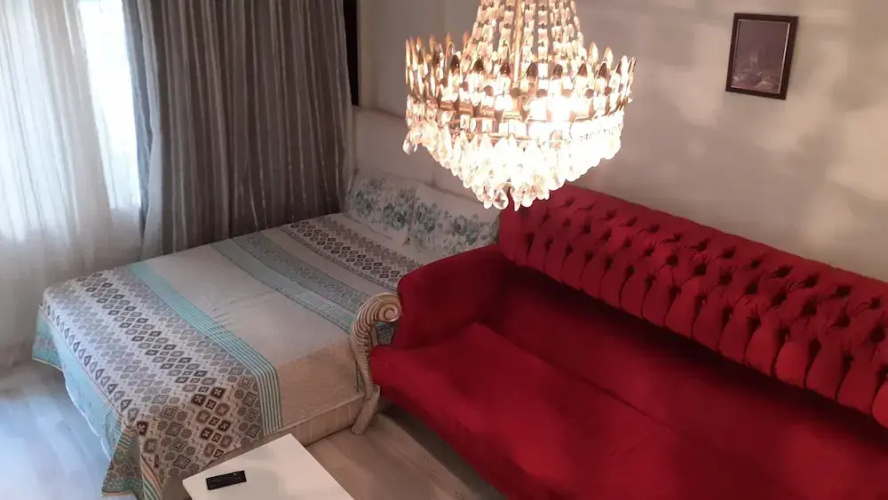 Suite 79