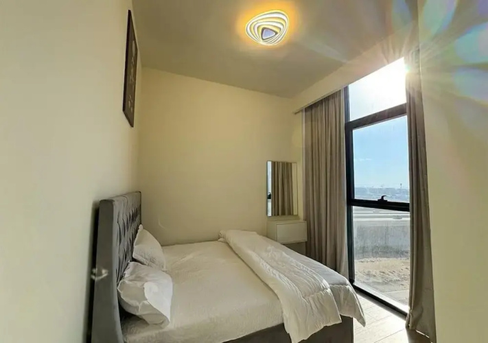 Spacious 3BR in Azizi Riviera by Bespoke