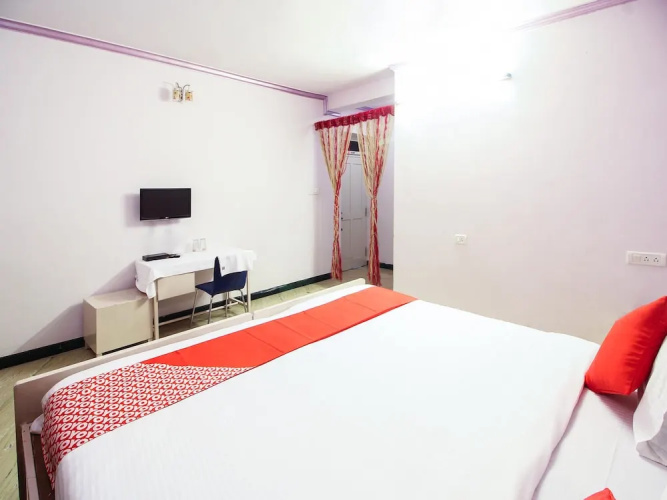 OYO 14552 Kingston Residency