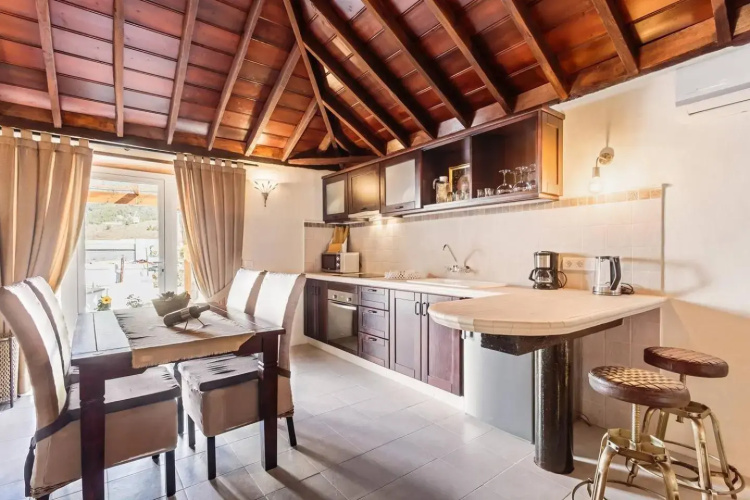 Bungalow Los Laureles