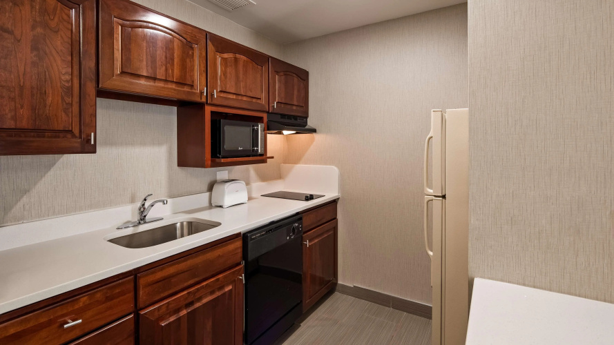 Best Western Plus Portsmouth Hotel & Suites photo 28