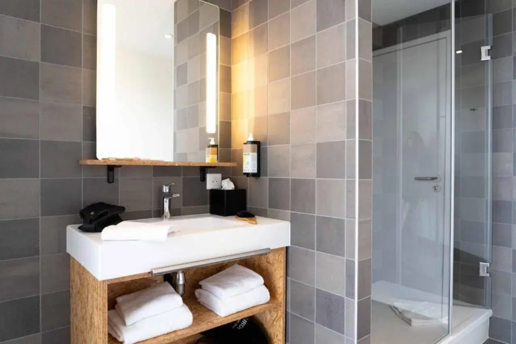 Greet Hotel Rennes Pace
