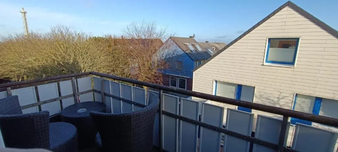Apartment with balcony