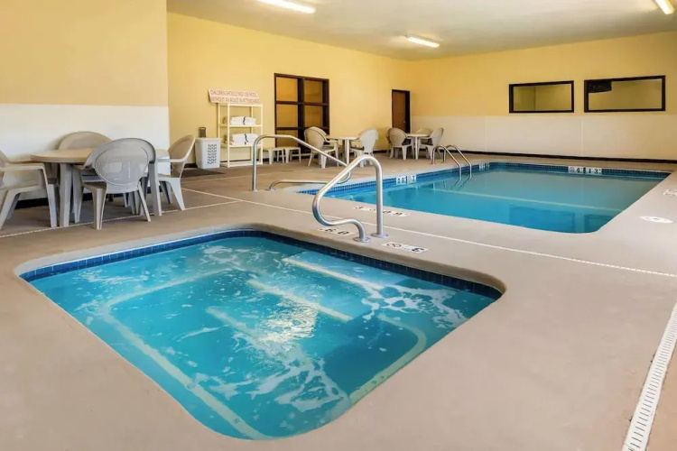 Comfort Inn Lenexa